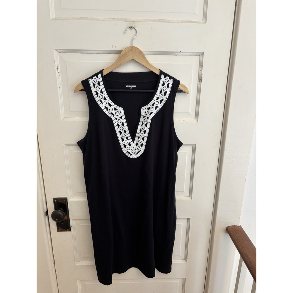 Lands' End Women's Black Sleeveless Crochet Applique V-Neck Dress Pockets Sz LP